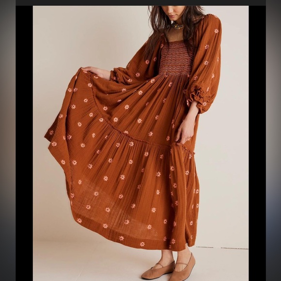 Nwot Free People Dahlia embroidered smocked maxi
Dress spring casual spring $160 - Picture 2 of 14